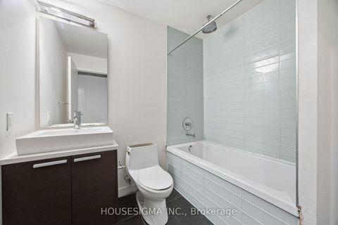 Photo 6 at 406 - 138 Princess Street, Moss Park, Toronto