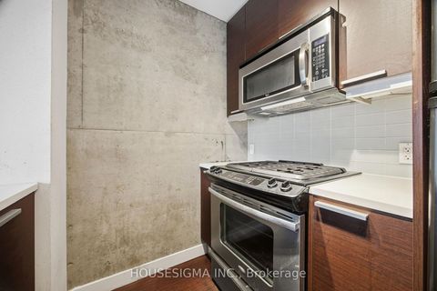 Photo 8 at 406 - 138 Princess Street, Moss Park, Toronto