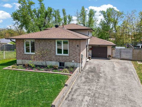 Photo 0 at 5 Atwood Court, Letitia Heights, Barrie