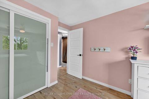 Photo 15 at 5 Atwood Court, Letitia Heights, Barrie