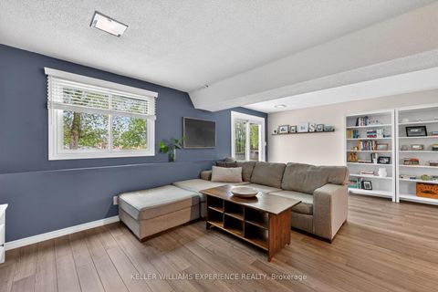 Photo 20 at 5 Atwood Court, Letitia Heights, Barrie
