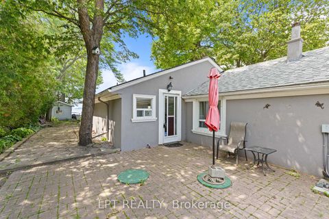 Photo 6 at 66 Blue Heron Drive, Virginia, Georgina