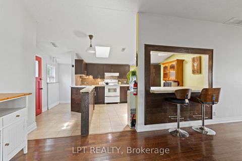 Photo 7 at 66 Blue Heron Drive, Virginia, Georgina