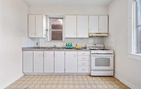 Photo 11 at 222 Melita Avenue, Wychwood, Toronto