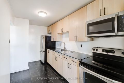 Photo 11 at 402 - 4060 Lawrence Avenue E, West Hill, Toronto
