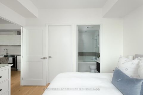 Photo 13 at 902 - 8 Charlotte Street, Waterfront Communities C1, Toronto