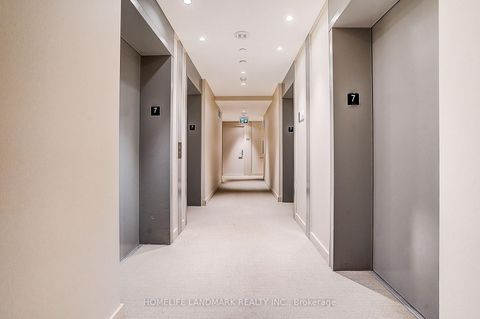 Photo 4 at 702 - 115 Blue Jays Way, Waterfront Communities C1, Toronto