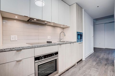 Photo 12 at 702 - 115 Blue Jays Way, Waterfront Communities C1, Toronto