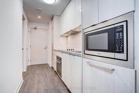 Photo 15 at 702 - 115 Blue Jays Way, Waterfront Communities C1, Toronto