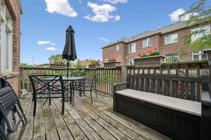 Photo 14 at 1983 Rackus Crescent, Clarkson, Mississauga