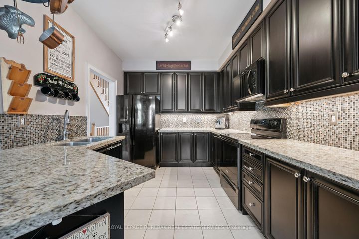 Photo 17 at 1983 Rackus Crescent, Clarkson, Mississauga
