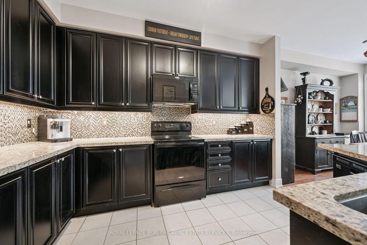 Photo 19 at 1983 Rackus Crescent, Clarkson, Mississauga
