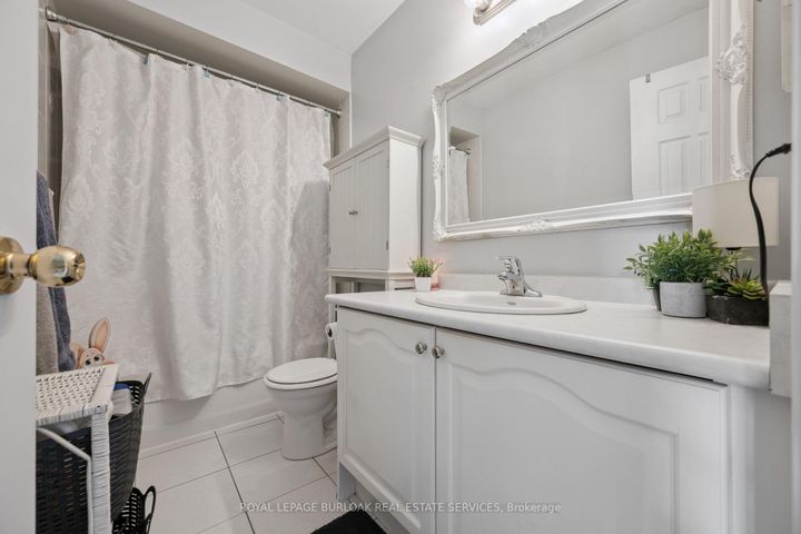 Photo 35 at 1983 Rackus Crescent, Clarkson, Mississauga
