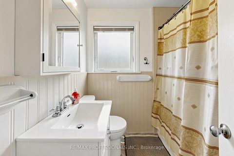 Photo 15 at 17 Barwell Crescent, Kipling, Toronto
