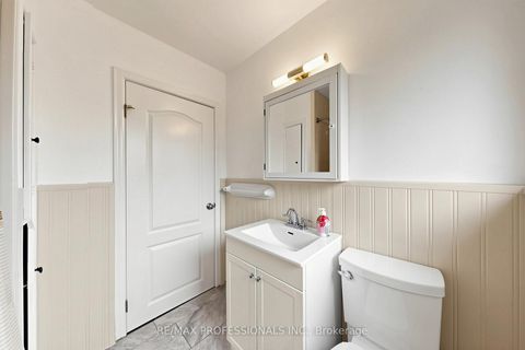 Photo 16 at 17 Barwell Crescent, Kipling, Toronto