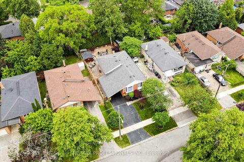 Photo 33 at 17 Barwell Crescent, Kipling, Toronto