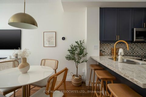 Photo 2 at 214 - 901 Queen Street W, Bellwoods, Toronto