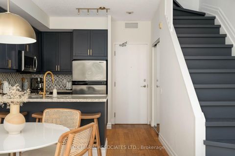 Photo 10 at 214 - 901 Queen Street W, Bellwoods, Toronto