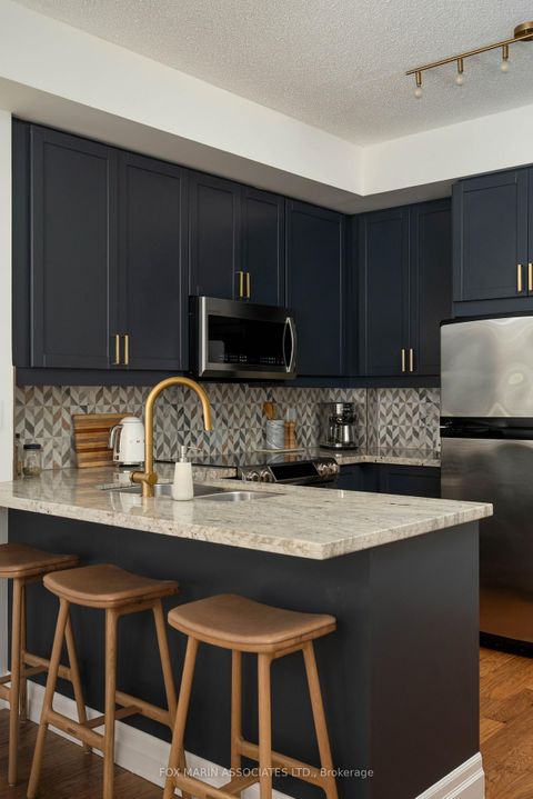 Photo 12 at 214 - 901 Queen Street W, Bellwoods, Toronto