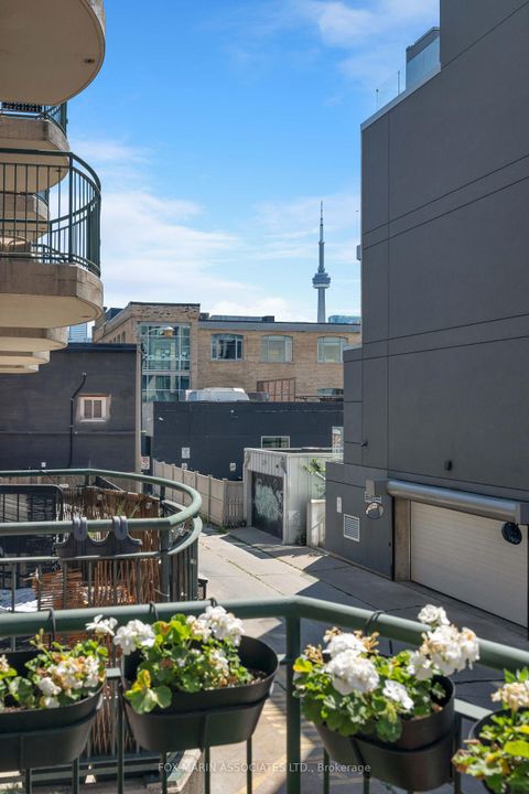 Photo 28 at 214 - 901 Queen Street W, Bellwoods, Toronto