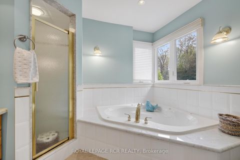 Photo 34 at 16365 Bathurst Street, Summerhill Estates, Newmarket
