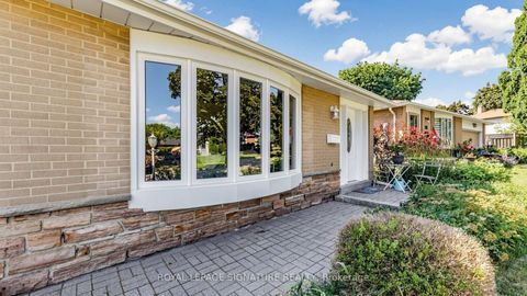 Photo 1 at 134 Oakmeadow Boulevard, Morningside, Toronto