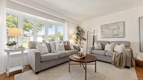 Photo 2 at 134 Oakmeadow Boulevard, Morningside, Toronto