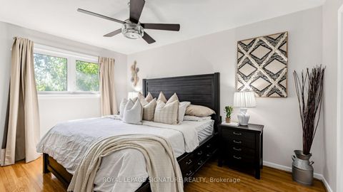 Photo 6 at 134 Oakmeadow Boulevard, Morningside, Toronto