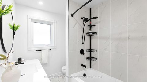 Photo 10 at 134 Oakmeadow Boulevard, Morningside, Toronto