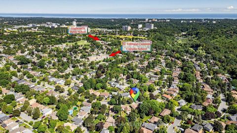 Photo 23 at 134 Oakmeadow Boulevard, Morningside, Toronto