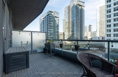 Photo 9 at 705 - 20 Bruyeres Mews, Niagara, Toronto