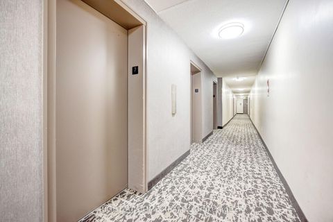Photo 5 at 708 - 3390 Weston Road, Humbermede, Toronto