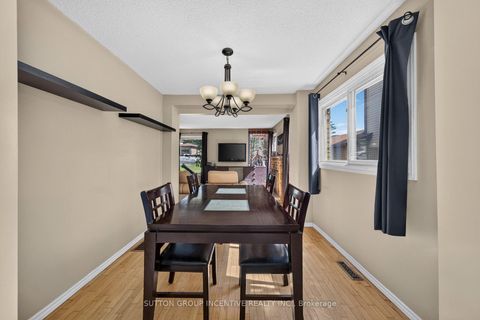 Photo 5 at 26 Fox Run, Letitia Heights, Barrie