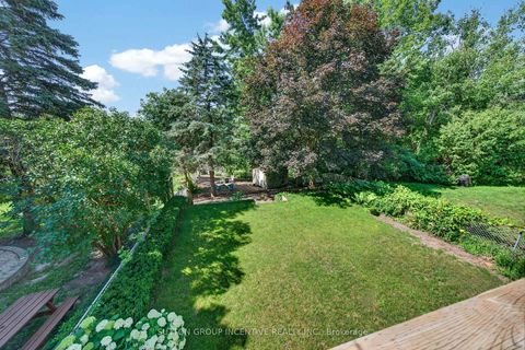Photo 21 at 26 Fox Run, Letitia Heights, Barrie