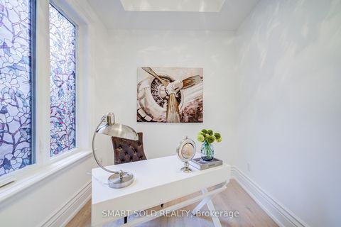 Photo 12 at 201 Burnhamthorpe Road, City Centre West, Toronto