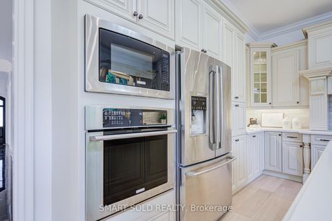Photo 17 at 201 Burnhamthorpe Road, City Centre West, Toronto