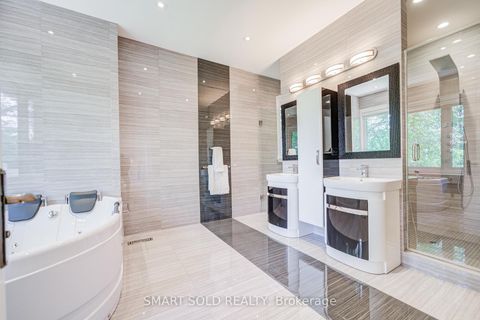 Photo 25 at 201 Burnhamthorpe Road, City Centre West, Toronto