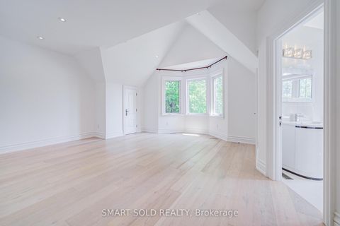 Photo 32 at 201 Burnhamthorpe Road, City Centre West, Toronto