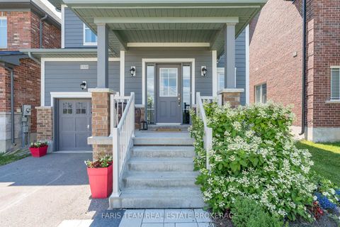 Photo 2 at 1110 Wharram Way, Lefroy, Innisfil