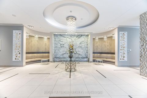 Photo 4 at 612 - 85 North Park Road, Beverley Glen, Vaughan