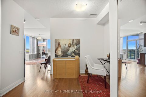 Photo 13 at 612 - 85 North Park Road, Beverley Glen, Vaughan