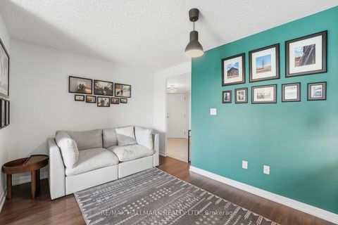 Photo 1 at 118 - 816 Lansdowne Avenue, Junction, Toronto