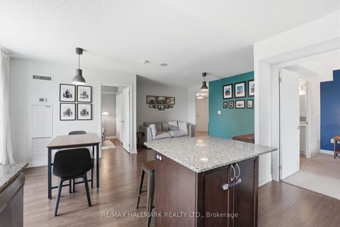 Photo 3 at 118 - 816 Lansdowne Avenue, Junction, Toronto