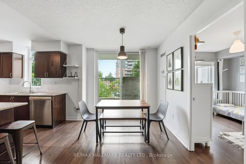 Photo 4 at 118 - 816 Lansdowne Avenue, Junction, Toronto