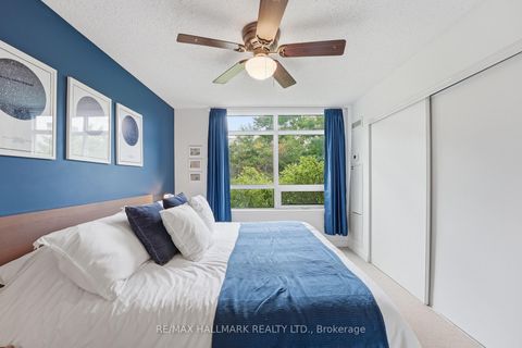 Photo 10 at 118 - 816 Lansdowne Avenue, Junction, Toronto