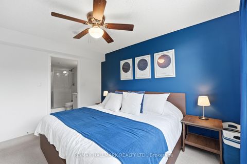 Photo 11 at 118 - 816 Lansdowne Avenue, Junction, Toronto