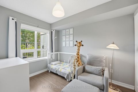 Photo 13 at 118 - 816 Lansdowne Avenue, Junction, Toronto