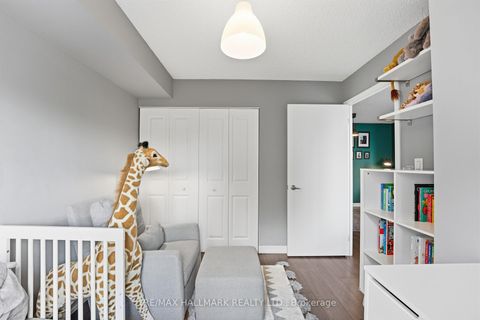 Photo 14 at 118 - 816 Lansdowne Avenue, Junction, Toronto