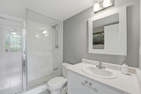 Photo 15 at 118 - 816 Lansdowne Avenue, Junction, Toronto