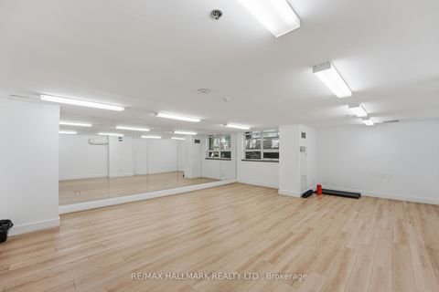 Photo 24 at 118 - 816 Lansdowne Avenue, Junction, Toronto